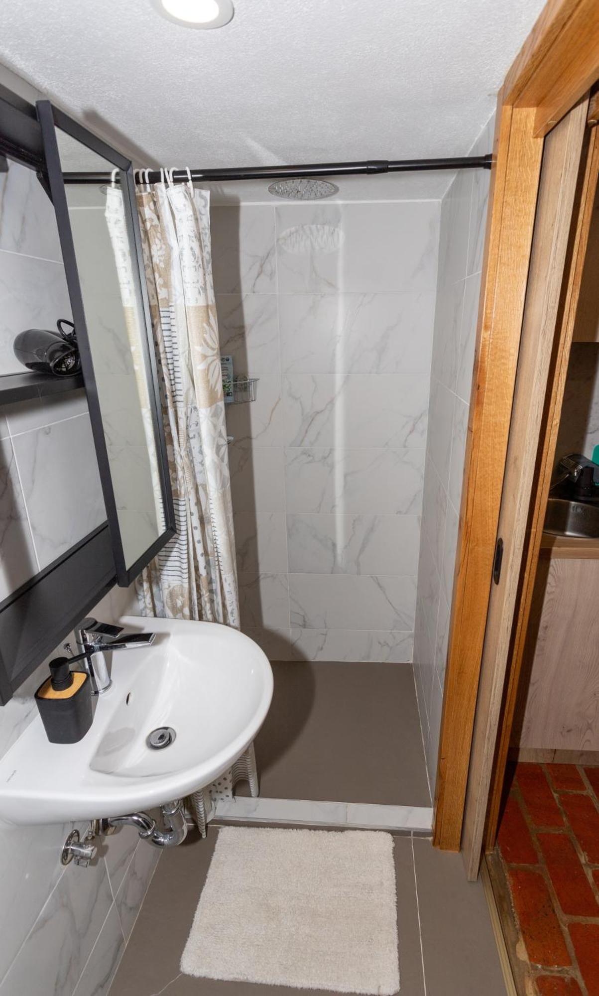 Zenroom Apartments Любляна Екстер'єр фото
